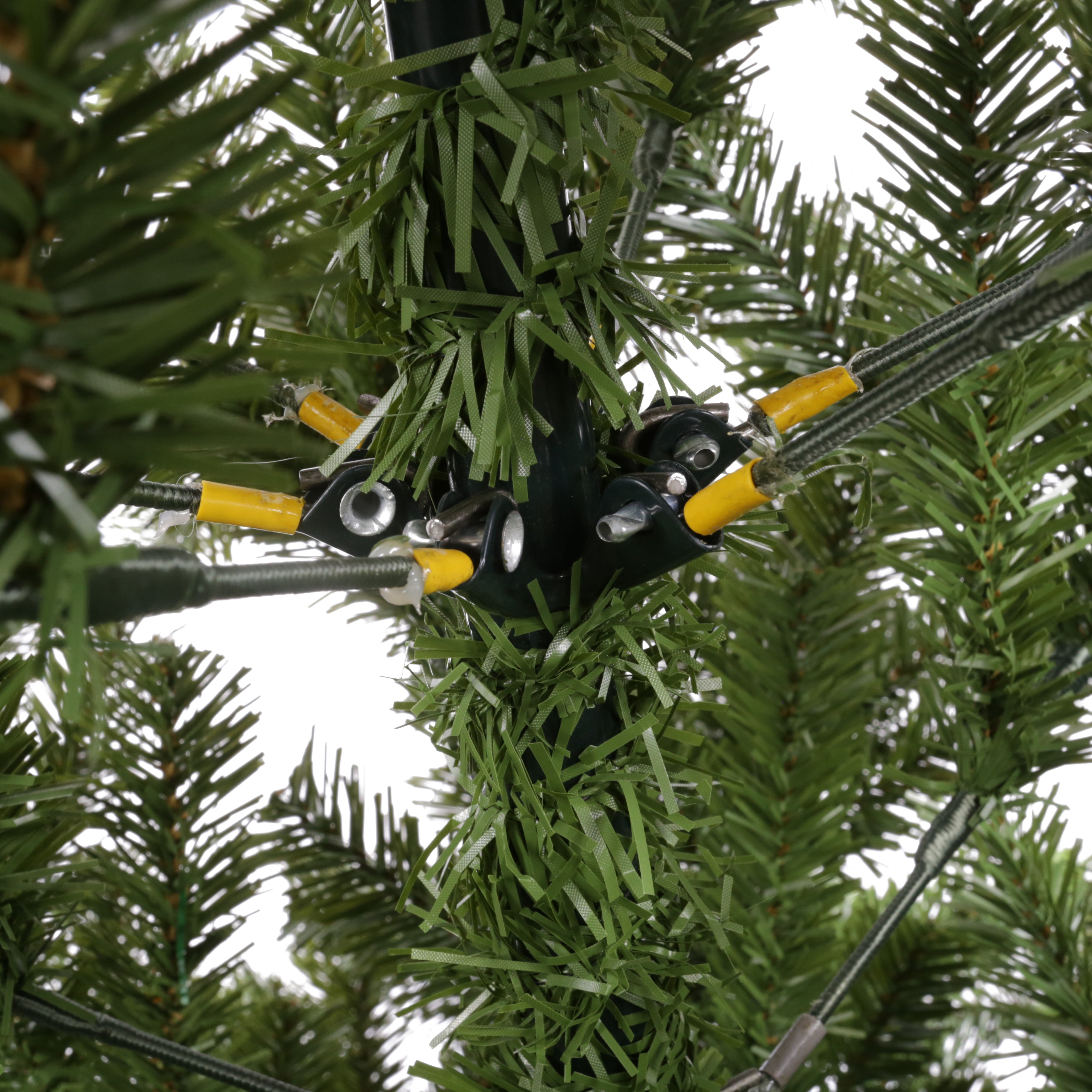 Excellent Trees® Oppdal 180 cm - Slanke kunstkerstboom - ⌀100cm - 180cm