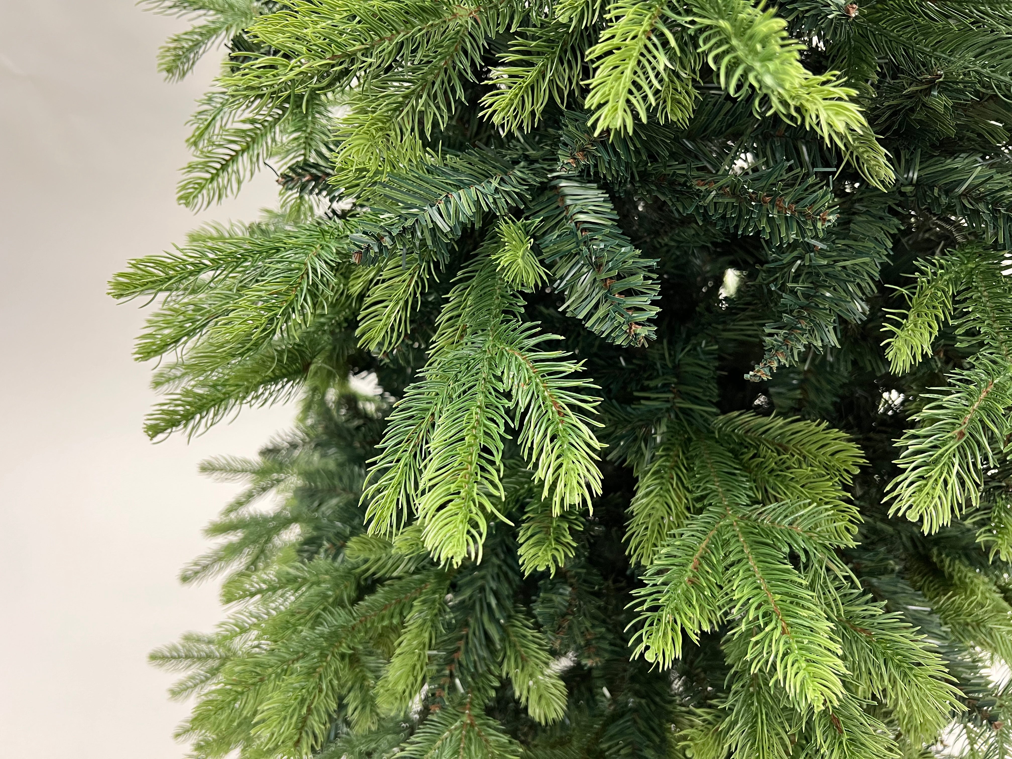 Premium Kerstboom Excellent Trees® Kalmar 150 cm - Luxe uitvoering - ⌀114cm - ↕150cm